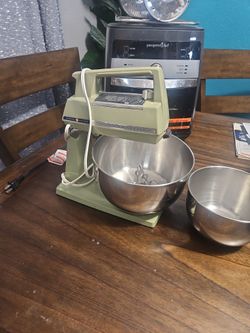 Vintage General Electric Stand Mixer