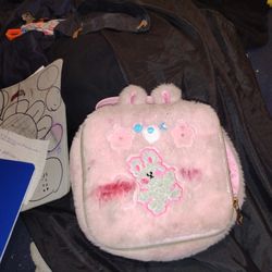 Come To Tidy Inn Hotel Go To The Office