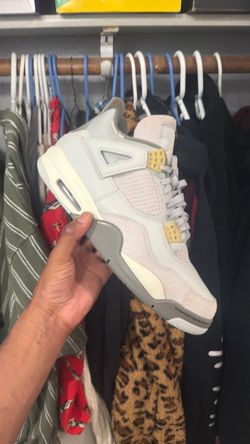 Jordan 4 size 12.5