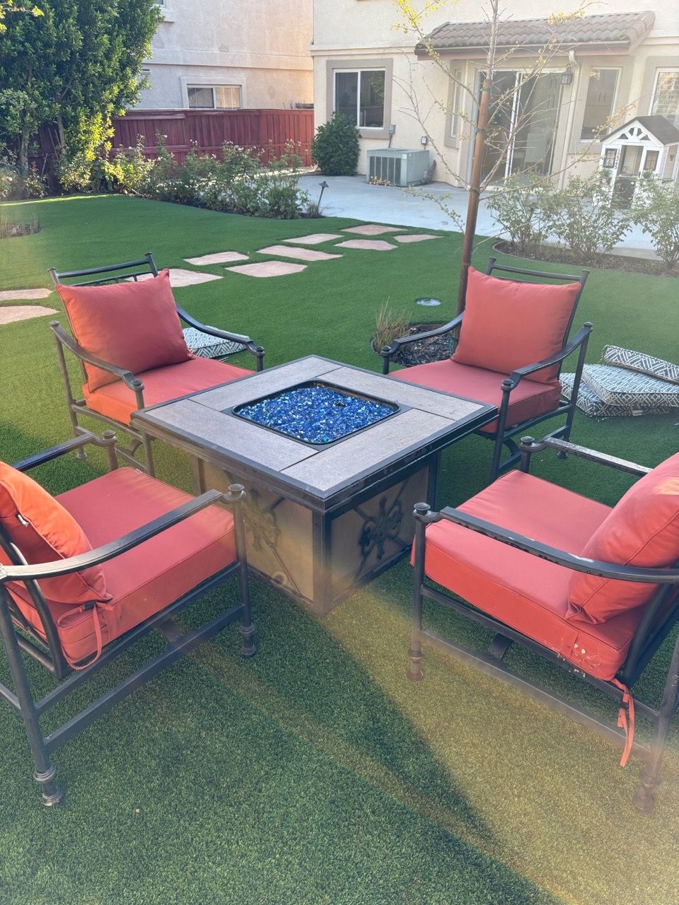 Out Side Visual Free outdoor fire pit and 4 chairs for Sale in Fullerton, CA - OfferUp
