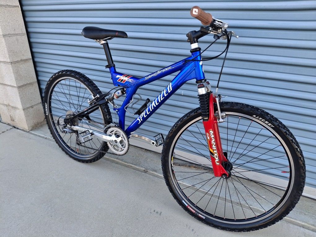 SPECIALIZED MOUNTAIN BIKE FULL SUSPENSION 21 SPEEDS TIRE 26