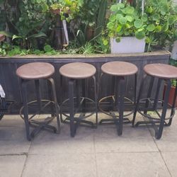 Bicycle  Bar With Stools