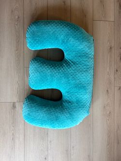 Twin Z The Pillow - Breastfeeding & Bottlefeeding Pillow