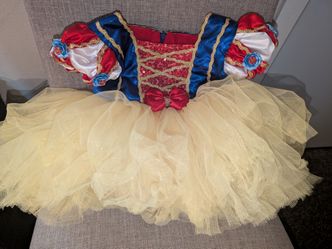 Snow white dress
