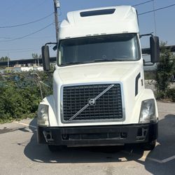 2015 Volvo Vnl 