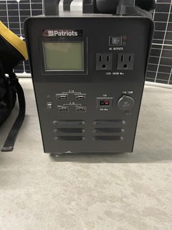 Solar Powered Generator/Power Pack