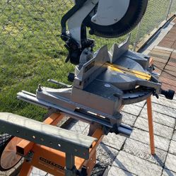 DeWalt Saw