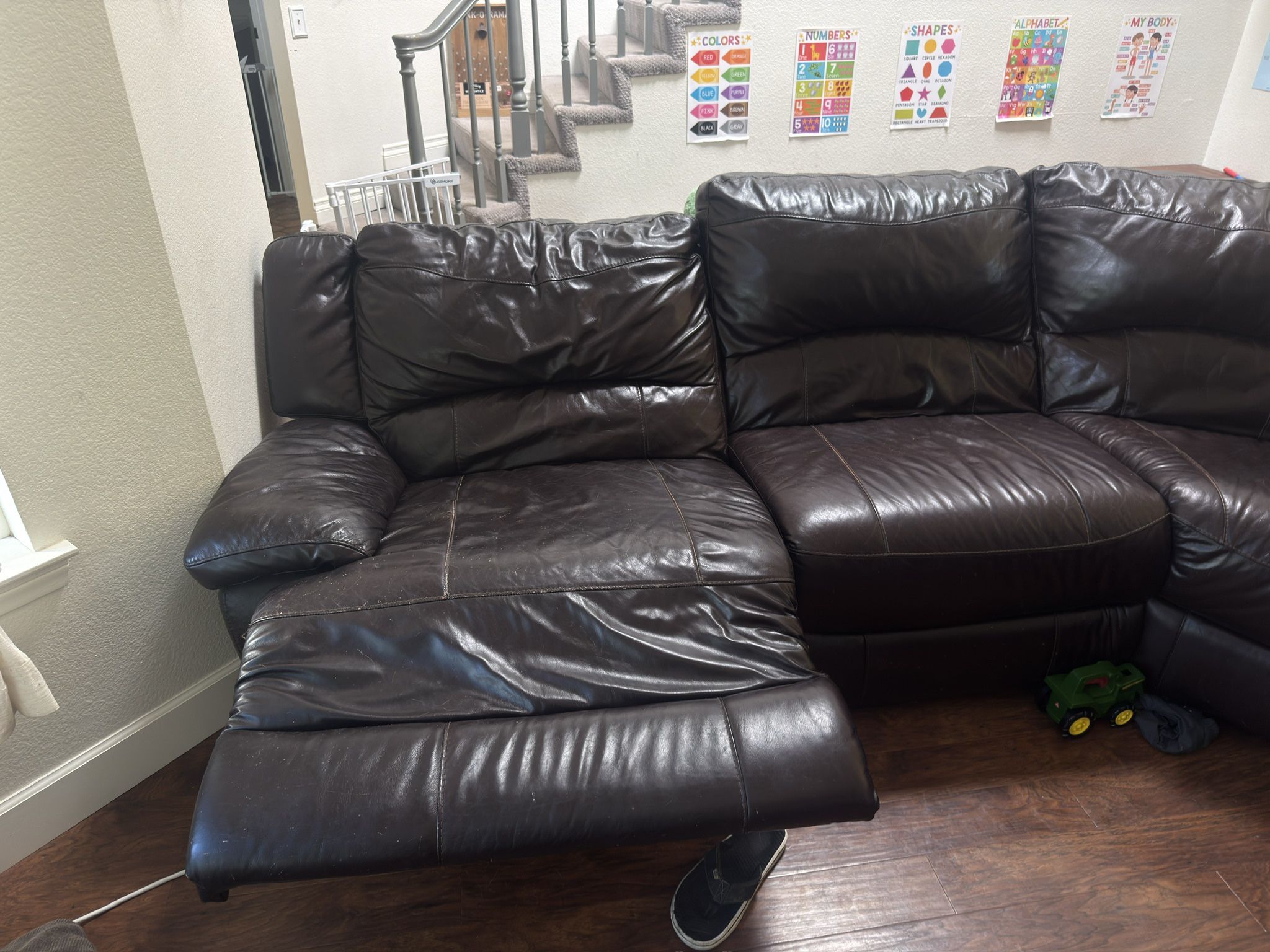 Free Leather Reclining Couches
