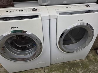 Bosch Front Loader Washer Dryer gas Set