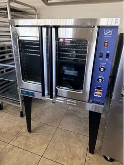 Duke E101-G Single Full Size Natural Gas Convection Oven - 40,000 BTU