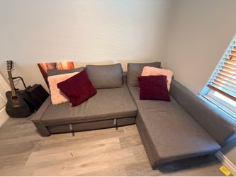 IKEA Couch / pullout sleeper couch