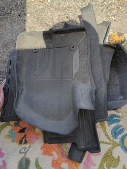 2019 Z71 floor mats front and back