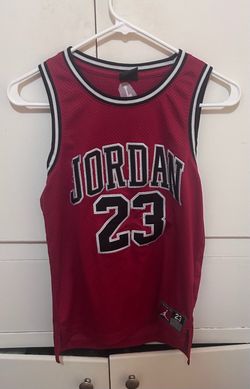 Jordan jersey size BOYS medium 10/12