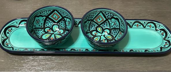 Pottery barn chips/salsa serving dishes