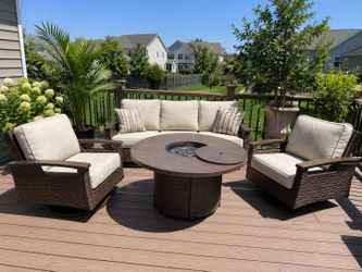 5-Seat Aluminum Outdoor Conversation Set
*New*