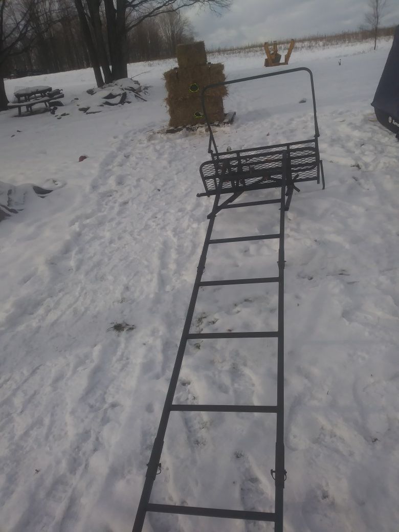2 Man Hunting Ladder Stand