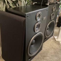 Pioneer amp and speakers 