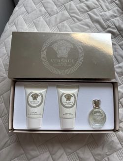 Versace Women’s Gift Set