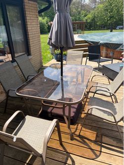 Outdoor patio table and chairs