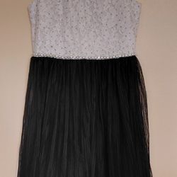 Girls fancy dress size 8 