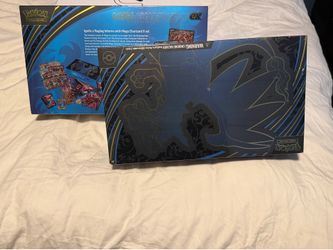 Charizard Ultra Premium Collection