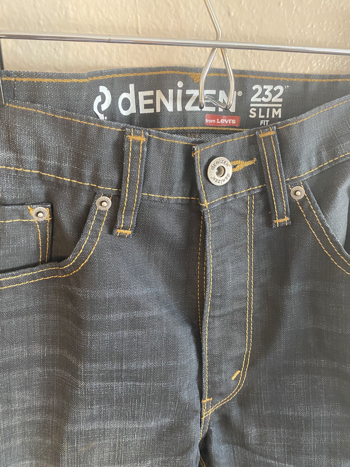 Denizen by Levis Men's 232 Slim Straight Fit Jeans - Blue for Sale in  Federal Way, WA - OfferUp