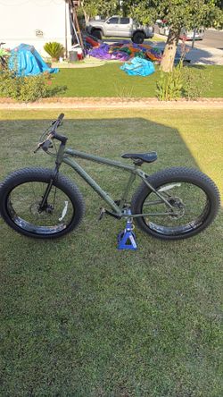 Mongoose Argus Trail Fat Tire