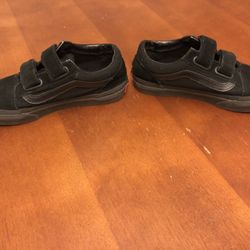 Black Vans Size 1.5 Kids