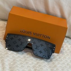 LOUIS VUITTON SUNGLASSES