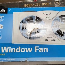 Holmes HAWF2043 Dual Blade Twin windows Fan