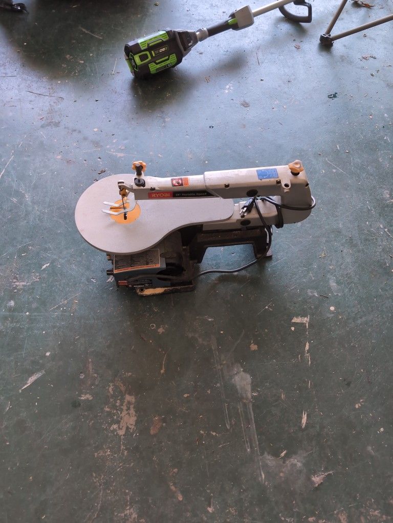 16" Variable Speed Scroll Saw