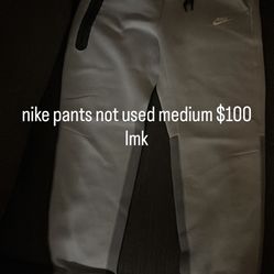 nike pants medium, vapor maxs sixe 9 used