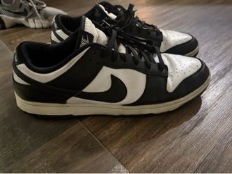Nike Dunks pandas