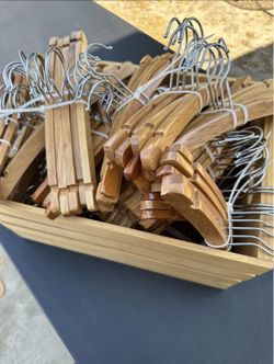 5-Pk Wooden NURSERY Hangers