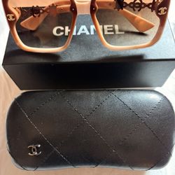 Accessories/Shades/Sun Glasses 