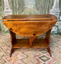 Antique Wood Plank End Gateleg Table (Delivery Service Available)