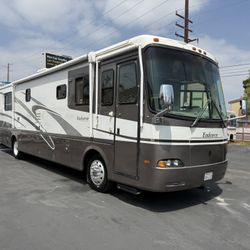 2002 Holiday Rambler Endeavor 330HP Cummins diesel