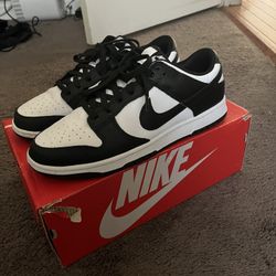 Bkack-White Nike Dunk Low Retro