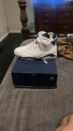 Jordan 6 Midnight Navy Size 11