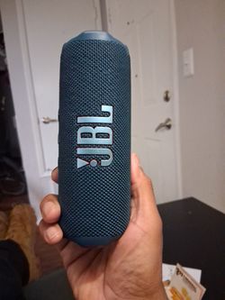 JBL Bluetooth Speaker 🔊
