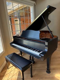 2004 Yamaha C6 Grand Piano - One Owner - Excellent Condition