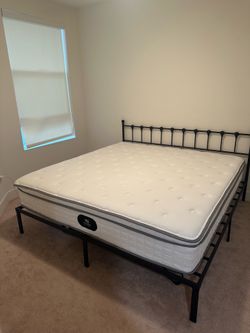 King bed and frame