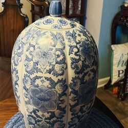  Chinese Antique Porcelain Ginger Jar