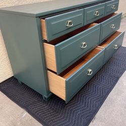 Dresser/Cajonera/Tocador/Gavetero 