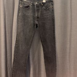 501 Levi’s Straight Jean Size 29 Length 28