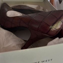 Womens Heels Sizes 7.5 & 8 