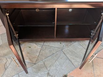 TV STAND/ ENTERTAINMENT CENTER