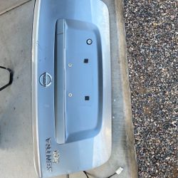 Puerta De Cajuela Trasera De Nissan Sentra2008