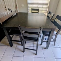 Table With Leaf And Chairs 