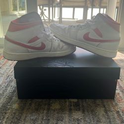 Air Jordan 1’s / Size M 9.5/ W 11